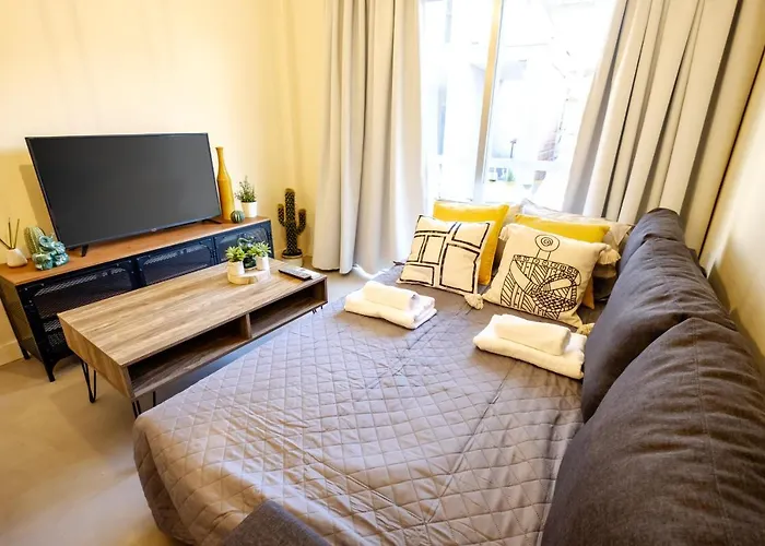 Apartament The Joy - Centre One Bedroom Flat Larnaca