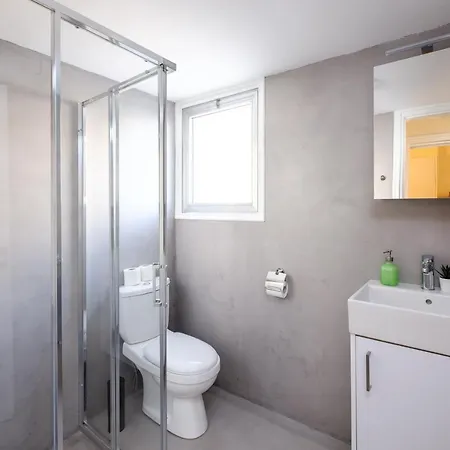 The Joy - Centre One Bedroom Flat 拉纳卡