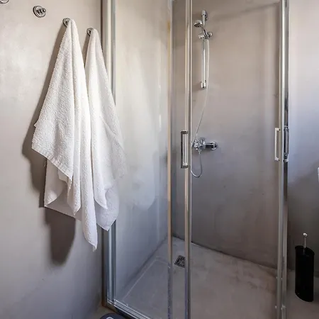 公寓 The Joy - Centre One Bedroom Flat 拉纳卡